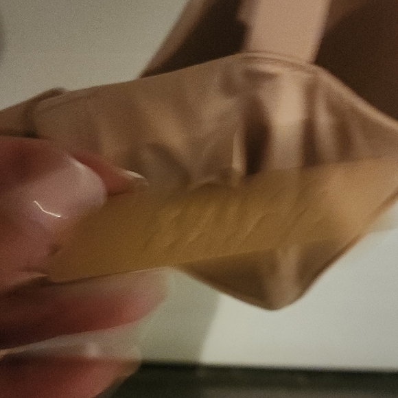 SKIMS Wireless Form T-Shirt Demi Bra Size 34 H - Picture 3 of 6